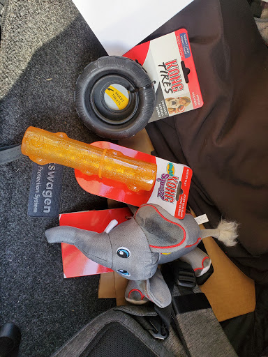 Pet Supply Store «Petco Animal Supplies», reviews and photos, 1050 W Covina Pkwy, West Covina, CA 91790, USA