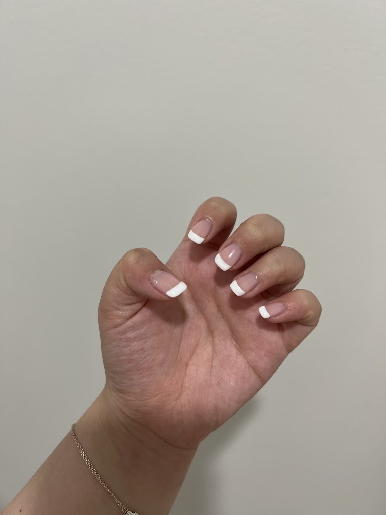 Lavi Nails 07302