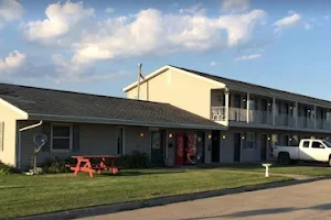 Shelby Country Inn and RV Park image