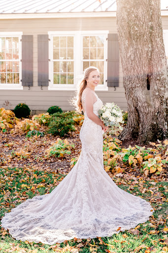 Bridal Shop «The White Magnolia Bridal, Greenville», reviews and photos, 20 S Main St, Greenville, SC 29601, USA