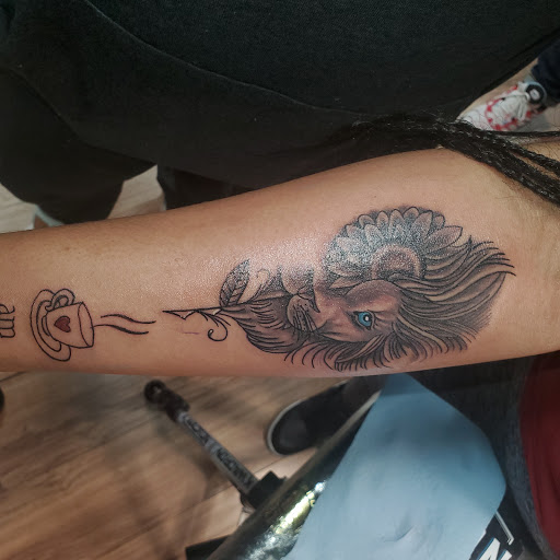 Explore 1 4 sleeve tattoo ideas, creative tattoo ideas in New York, available at Memos Tattoos