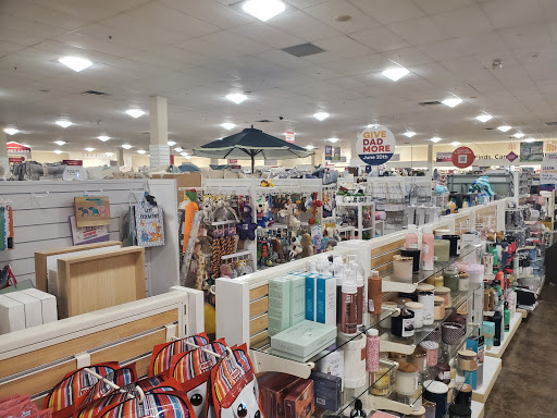 Department Store «HomeGoods», reviews and photos, 8200 Renaissance Pkwy #103, Durham, NC 27713, USA