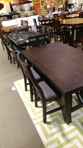 Furniture Store «Art Van Furniture - Shelby Township», reviews and photos, 14055 Hall Rd, Shelby Charter Township, MI 48315, USA