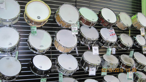 Musical Instrument Store «Sam Ash Music Stores», reviews and photos, 923 N McMullen Booth Rd, Clearwater, FL 33759, USA