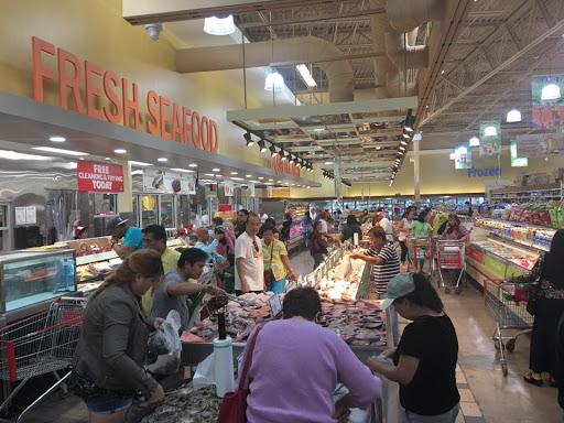 Supermarket «Seafood City Supermarket», reviews and photos, 5033 N Elston Ave, Chicago, IL 60630, USA
