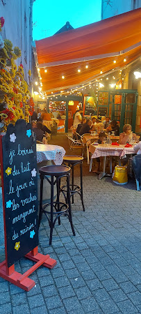 Atmosphère du Restaurant de cuisine traditionnelle Restaurant Chez La Mère 6 Sous à Vannes - n°9