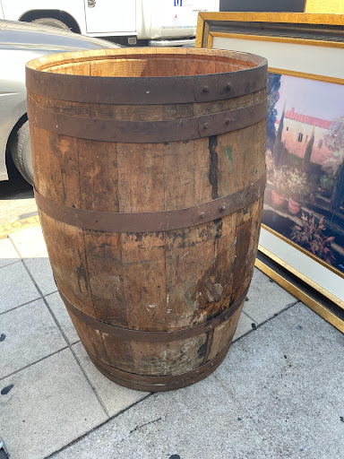 Thrift Store «Helping Hand Thrift Shop», reviews and photos, 1033 S Fairfax Ave, Los Angeles, CA 90019, USA