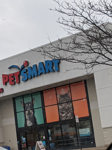 Pet Supply Store «PetSmart», reviews and photos, 5200 W Main St, Kalamazoo, MI 49009, USA