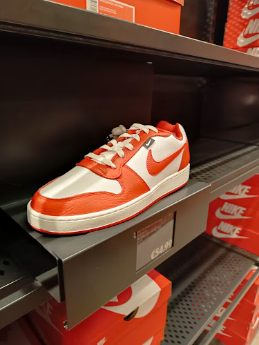 Nike Factory Store Athens - Αθήνα