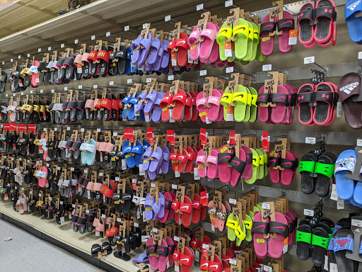 Sporting Goods Store «Academy Sports + Outdoors», reviews and photos, 5400 Brodie Ln, Sunset Valley, TX 78745, USA