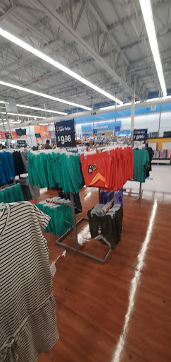 Shopping Mall «Eastport Plaza Shopping Center», reviews and photos, 4000 SE 82nd Ave, Portland, OR 97266, USA