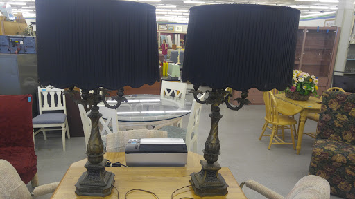 Shopping Mall «Eustis Square Shopping Center», reviews and photos, 218 W Ardice Ave, Eustis, FL 32726, USA