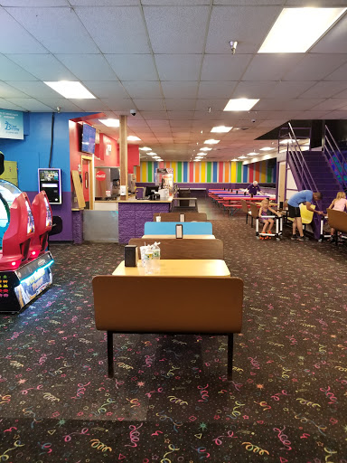 Roller Skating Rink «Skate Estate», reviews and photos, 3401 Vestal Rd, Vestal, NY 13850, USA
