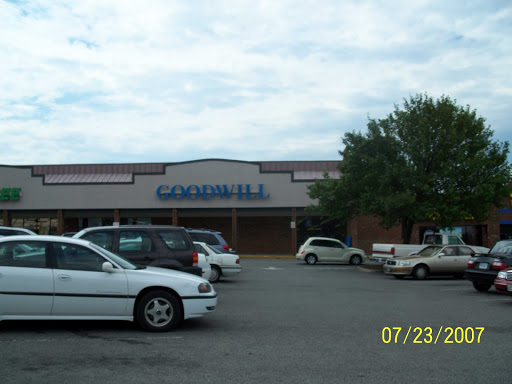 Goodwill Store and Donation Center, 907 Hardy Rd, Vinton, VA 24179, Thrift Store