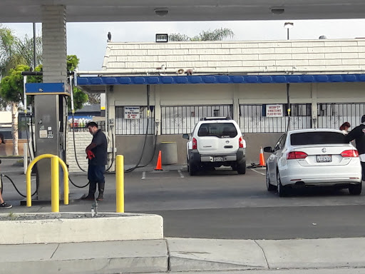 Broadway gas and wash en Chula Vista