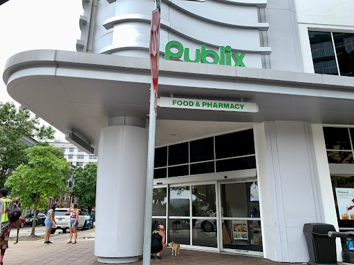 Publix Super Market at The Paramount on Lake Eola, 400 E Central Blvd, Orlando, FL 32801, USA, 