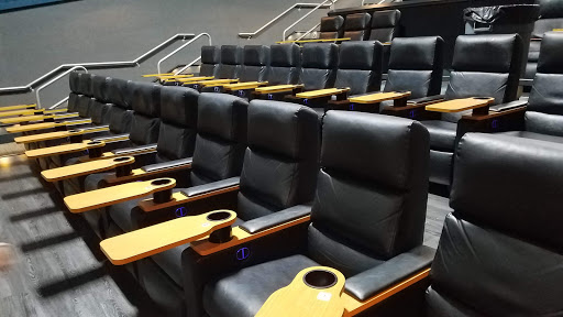 Movie Theater «Regal Cinemas Oakwood 18», reviews and photos, 2800 Oakwood Blvd, Hollywood, FL 33020, USA