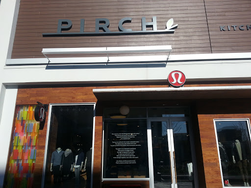 Sportswear Store «lululemon», reviews and photos, 622 Oakbrook Center, Oak Brook, IL 60523, USA