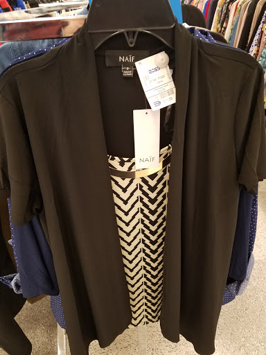 Clothing Store «Ross Dress for Less», reviews and photos, 6901 W Grand Ave, Gurnee, IL 60031, USA