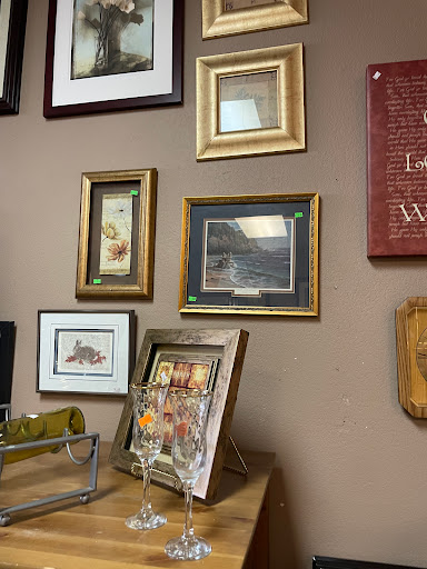 Thrift Store «Christian Family Care Thrift Store», reviews and photos, 3121 E Greenway Rd, Phoenix, AZ 85032, USA