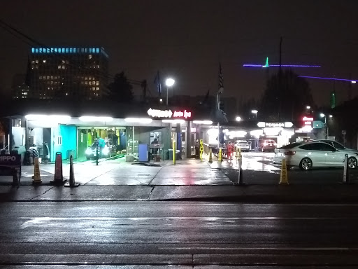 Car Wash «Washman Car Wash & Auto Spa», reviews and photos, 1530 NE Martin Luther King Jr Blvd, Portland, OR 97232, USA