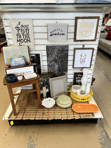 Thrift Store «KARM Stores», reviews and photos, 10612 Kingston Pike, Knoxville, TN 37922, USA