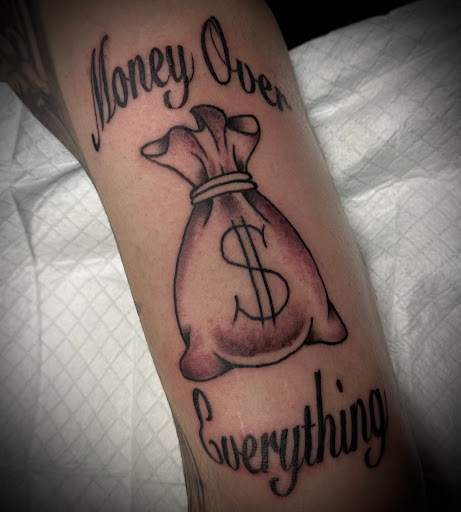 Explore linework tattoos ideas, creative tattoo ideas in Laredo, available at Horikawa Tattoo & Piercing Studios