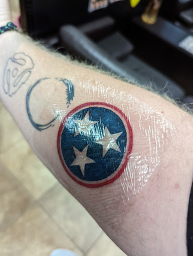 Tattoo and Piercing Shop «Hot Box Tattoos», reviews and photos, 1037 W Brandon Blvd, Brandon, FL 33511, USA