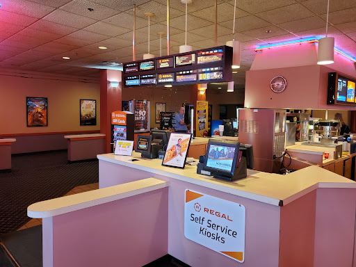 Movie Theater «Regal Cinemas Citrus Cinemas 6», reviews and photos, 2635 E Gulf to Lake Hwy, Inverness, FL 34450, USA
