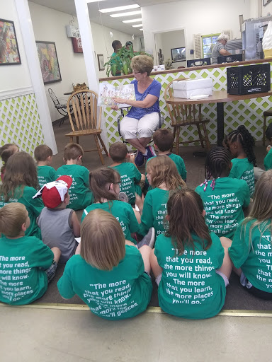 Wedding Bakery «Piece of Cake», reviews and photos, 210 Main St, Evansville, IN 47708, USA