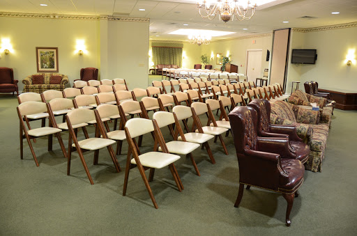 Funeral Home «Elias Kallal & Schaaf Funeral», reviews and photos, 727 E Bethalto Blvd, Bethalto, IL 62010, USA