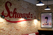 Photos du propriétaire du Restaurant de hamburgers Schwartz's Deli à Paris - n°13