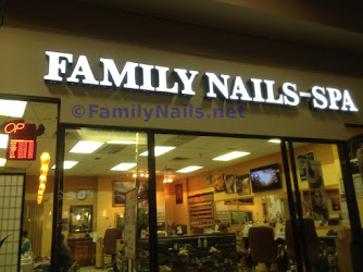 Family Nails In The Mall