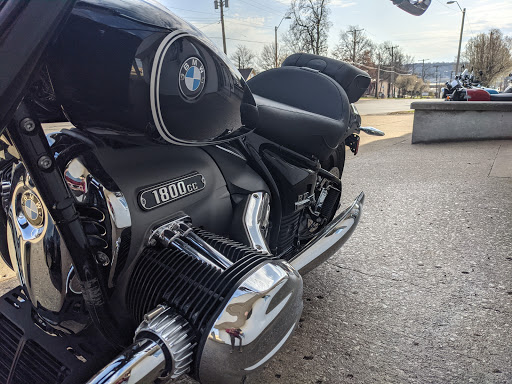 BMW Motorcycle Dealer «Engle Motors», reviews and photos, 6633 E Truman Rd, Kansas City, MO 64126, USA