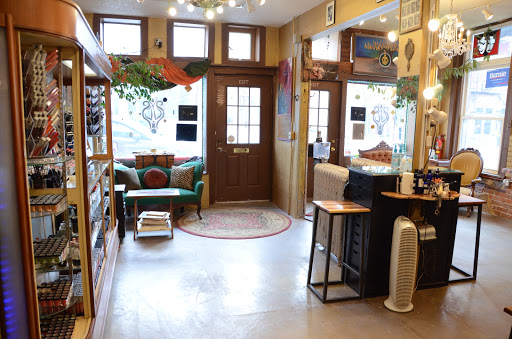 Make-up Artist «Vanity & Glamour Cosmetics / VGCosmetic Makeup Artists», reviews and photos, 547 28th St, Des Moines, IA 50312, USA