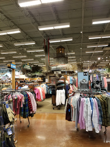 Sporting Goods Store «Bass Pro Shops», reviews and photos, 1972 Power Plant Pkwy, Hampton, VA 23666, USA