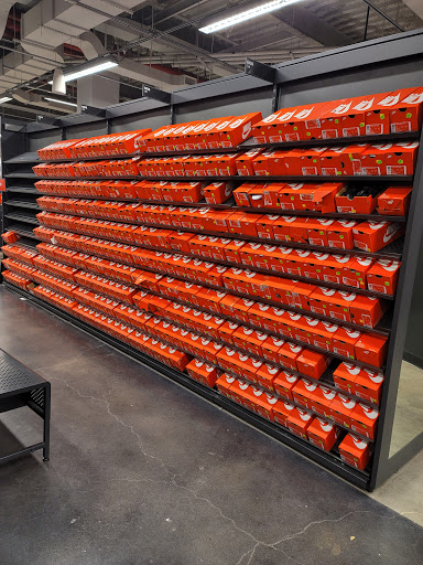 Sporting Goods Store «Nike Clearance Store», reviews and photos, 40-24 College Point Blvd, Flushing, NY 11354, USA