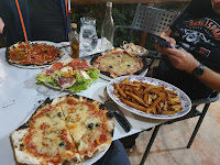 Plats et boissons du Pizzeria U San Roccu à Pietralba - n°1