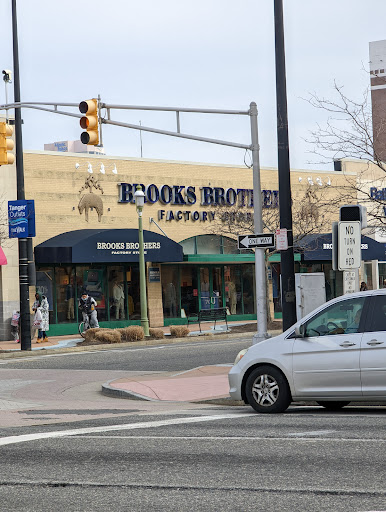 Clothing Store «Brooks Brothers Factory Outlet», reviews and photos, 35 N Michigan Ave, Atlantic City, NJ 08401, USA