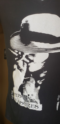 Tobacco Shop «Pipes & Pleasures», reviews and photos, 4244 E Main St, Columbus, OH 43213, USA