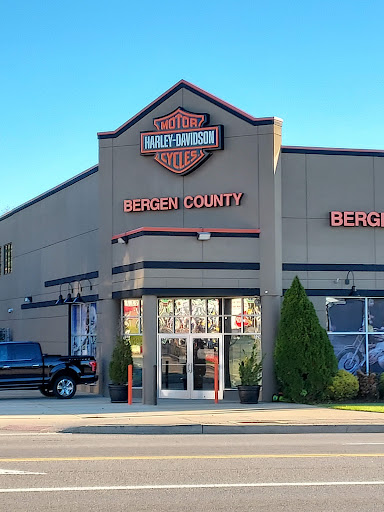 Harley-Davidson Dealer «Bergen County Harley-Davidson (Service Opens 9am)», reviews and photos, 124 Essex St, Rochelle Park, NJ 07662, USA
