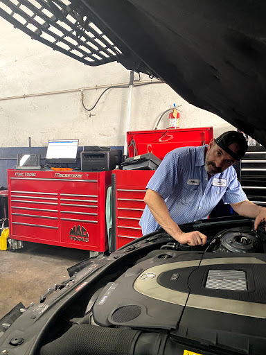 Auto Repair Shop «Aventura Auto Specialist», reviews and photos, 19130 W Dixie Hwy, Aventura, FL 33180, USA