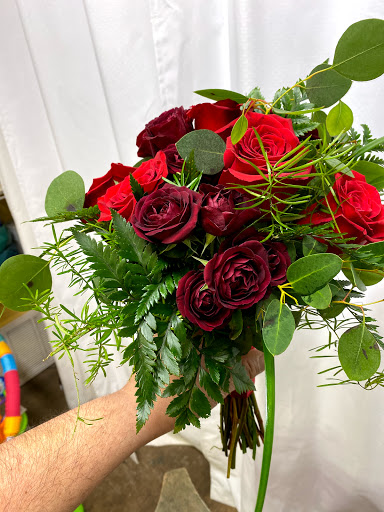 Florist «Roberts Flower Shop», reviews and photos, 423 Castroville Rd, San Antonio, TX 78207, USA