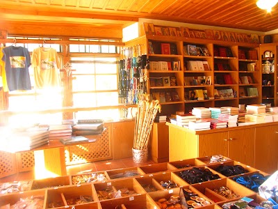 Photos of Pantanassa Bookstore - &Beta;&iota;&beta;&lambda;&iota;&omicron;&pi;&omega;&lambda;&epsilon;ί&omicron; &Pi;&alpha;&nu;&tau;ά&nu;&alpha;&sigma;&sigma;&alpha;