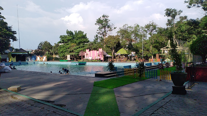 Taman Wisata Tirtoyoso Park