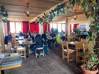 Atmosphère du Restaurant Le Mouflon à Les Gets - n°3