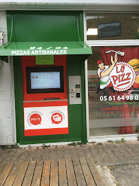 Photos du propriétaire du Pizzeria Pizza En Libre Service LA PIZZ à Foix - n°7