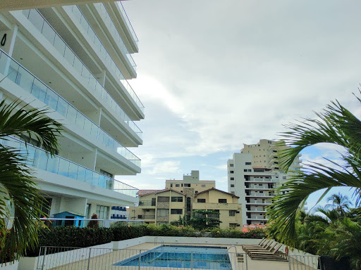 Eduardo Rios Bienes Raices en Santa Marta 