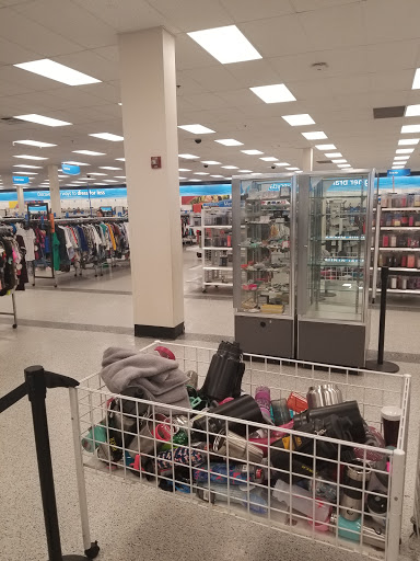 Clothing Store «Ross Dress for Less», reviews and photos, 14200 Baltimore Ave, Laurel, MD 20707, USA