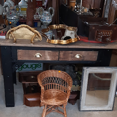 Brocante entreprise de débarras maison cave greniers à La Ferté-Macé